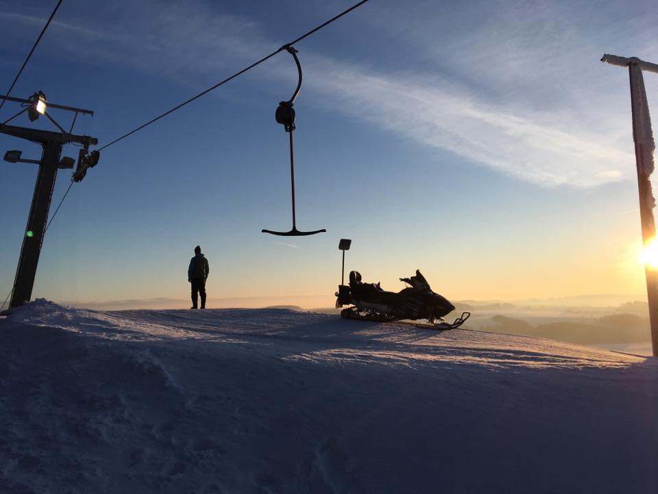 Lyžování Kladky – Když den na svahu končí, ale zážitky zůstávají